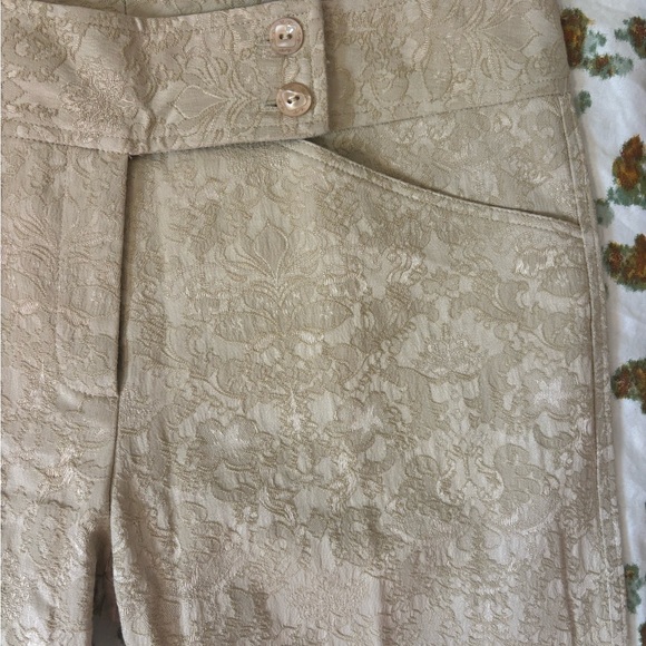 SNO SKINS Cream Textured Flare Pants Size 8 - Picture 4 of 16